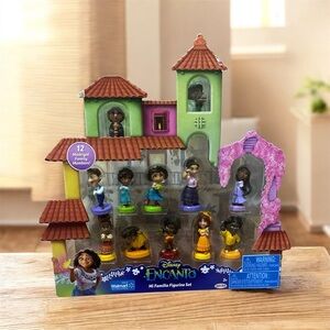 Disney Encanto Mi Familia Figurine Set